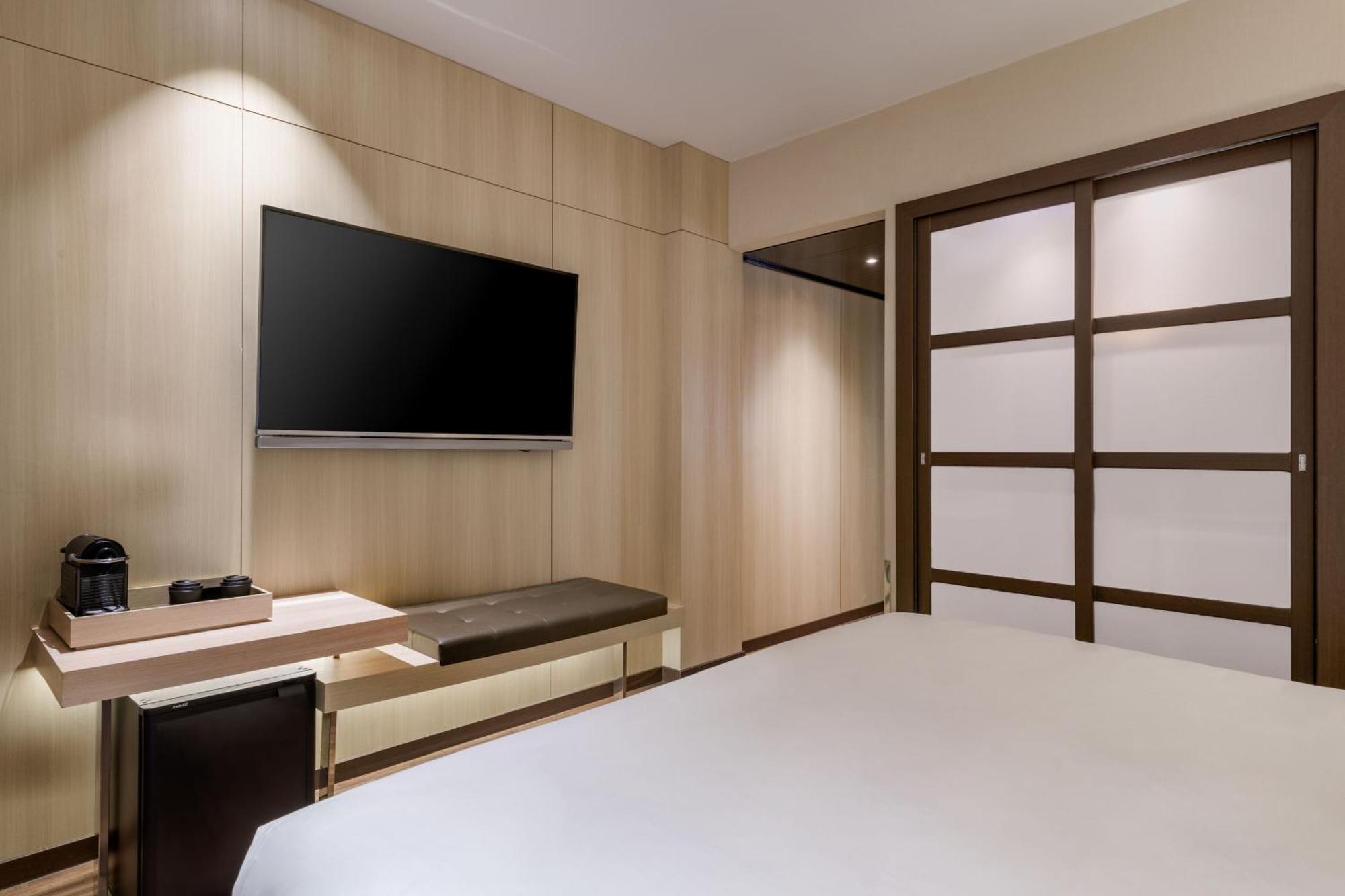 Ac Hotel Ciutat De Palma By Marriott Ngoại thất bức ảnh