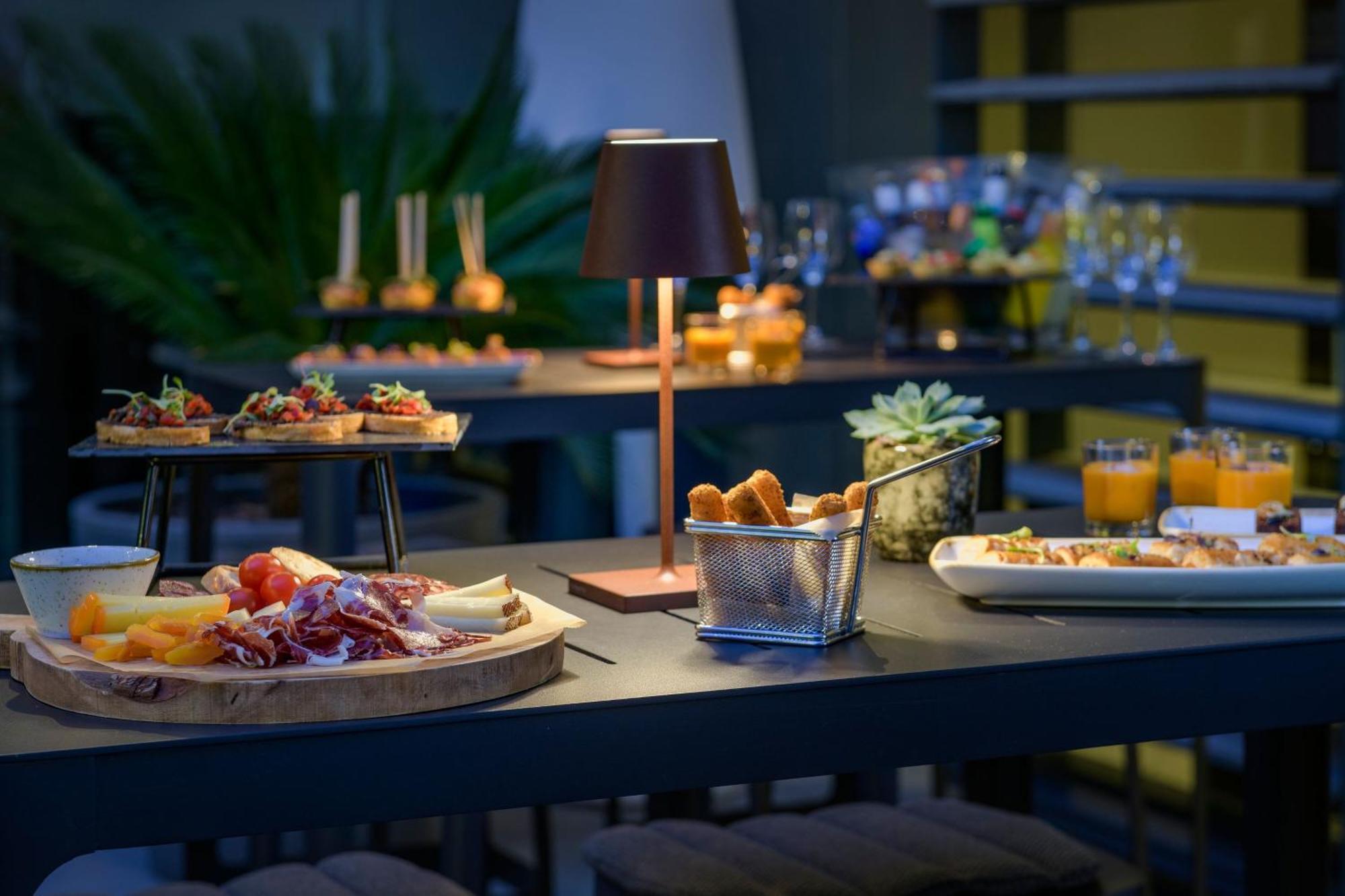 Ac Hotel Ciutat De Palma By Marriott Ngoại thất bức ảnh