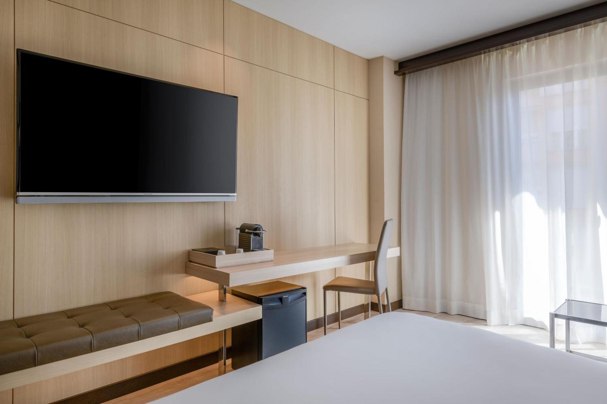 Ac Hotel Ciutat De Palma By Marriott Ngoại thất bức ảnh