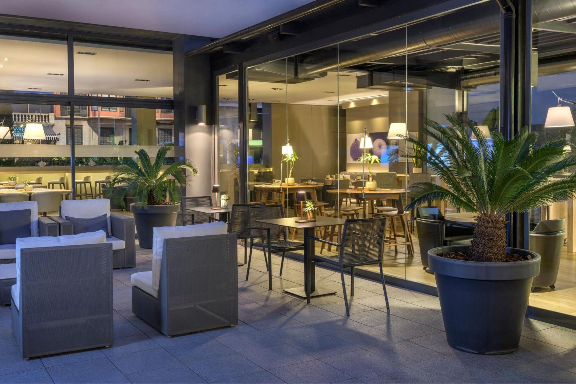 Ac Hotel Ciutat De Palma By Marriott Ngoại thất bức ảnh