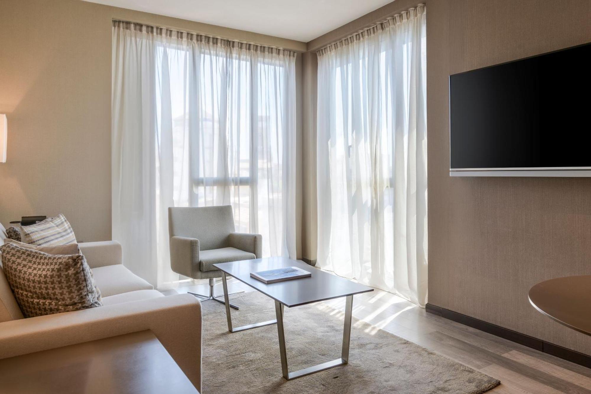 Ac Hotel Ciutat De Palma By Marriott Ngoại thất bức ảnh