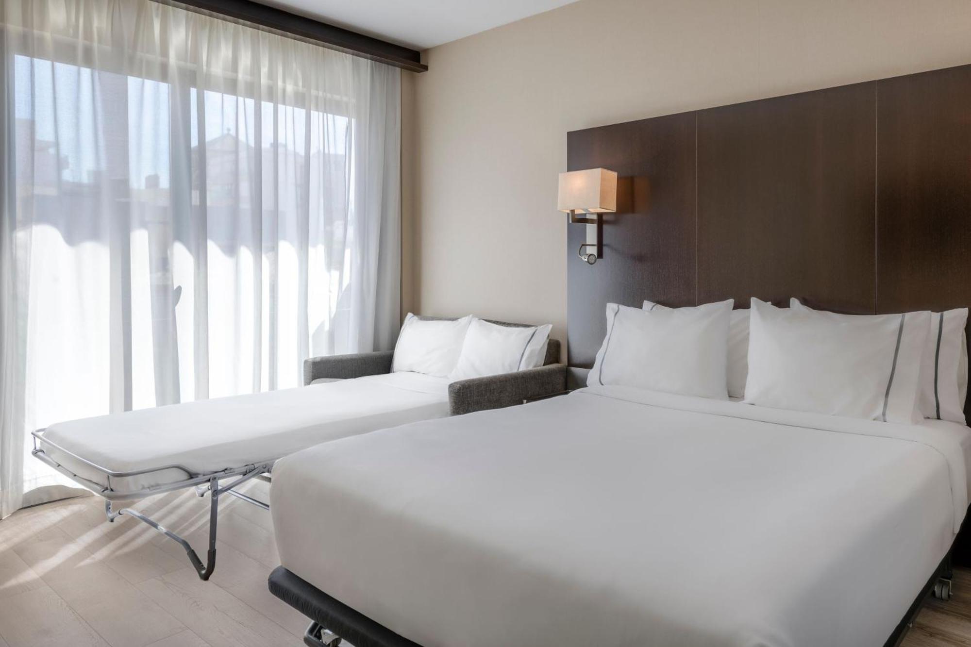 Ac Hotel Ciutat De Palma By Marriott Ngoại thất bức ảnh