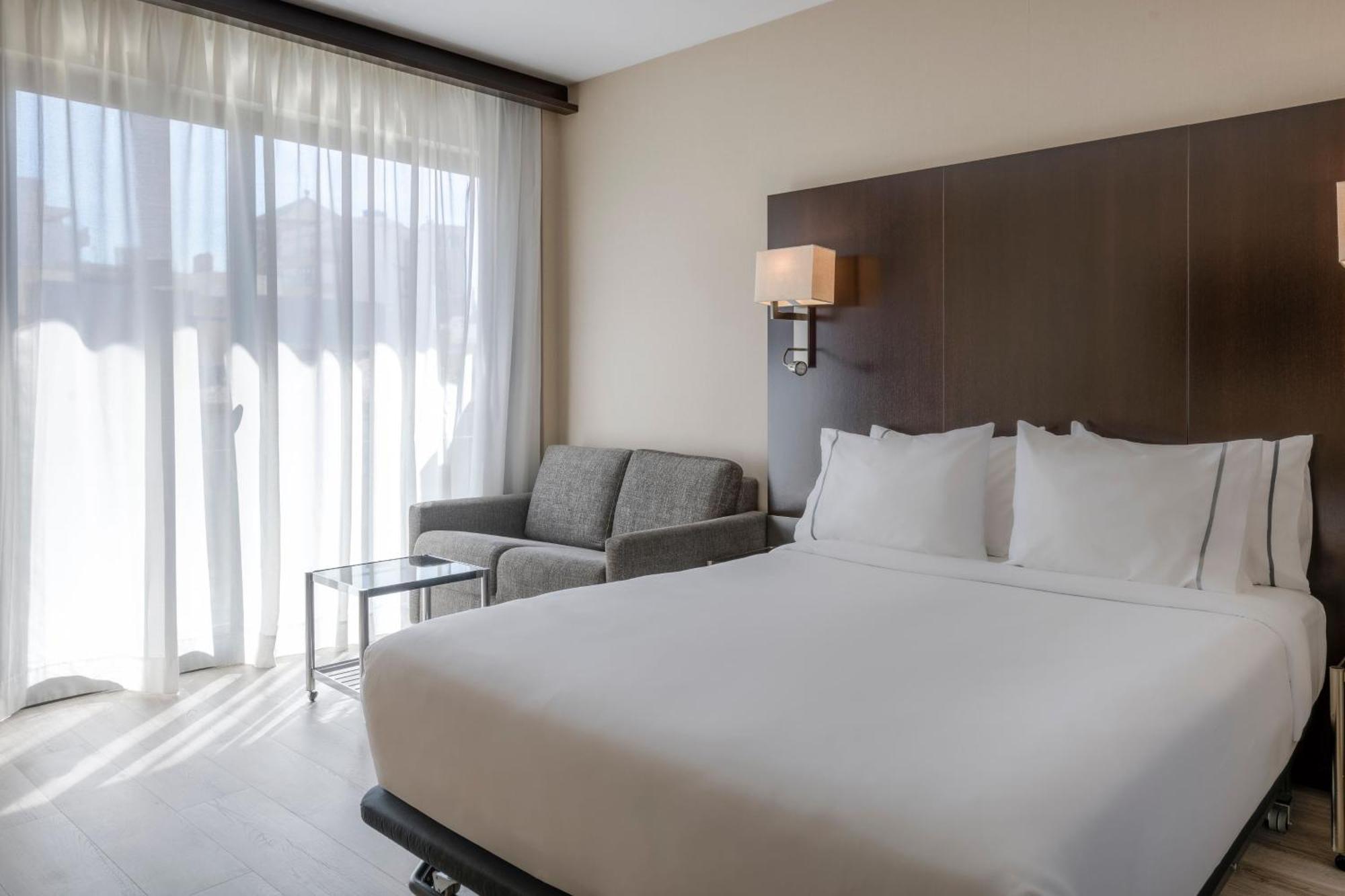 Ac Hotel Ciutat De Palma By Marriott Ngoại thất bức ảnh